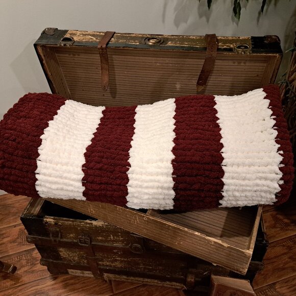 Handmade chenille blanket - Picture 6 of 14